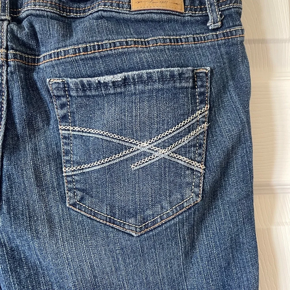 Aeropostale Bayla Distressed Cropped Jeans